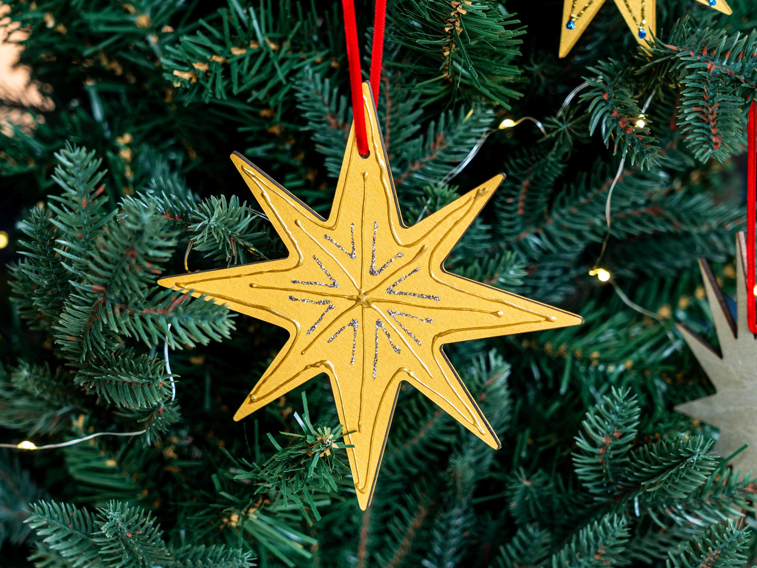 Large Nordic Star Ornament, Hand decorated, Minimal Christmas Decor, 5.5in