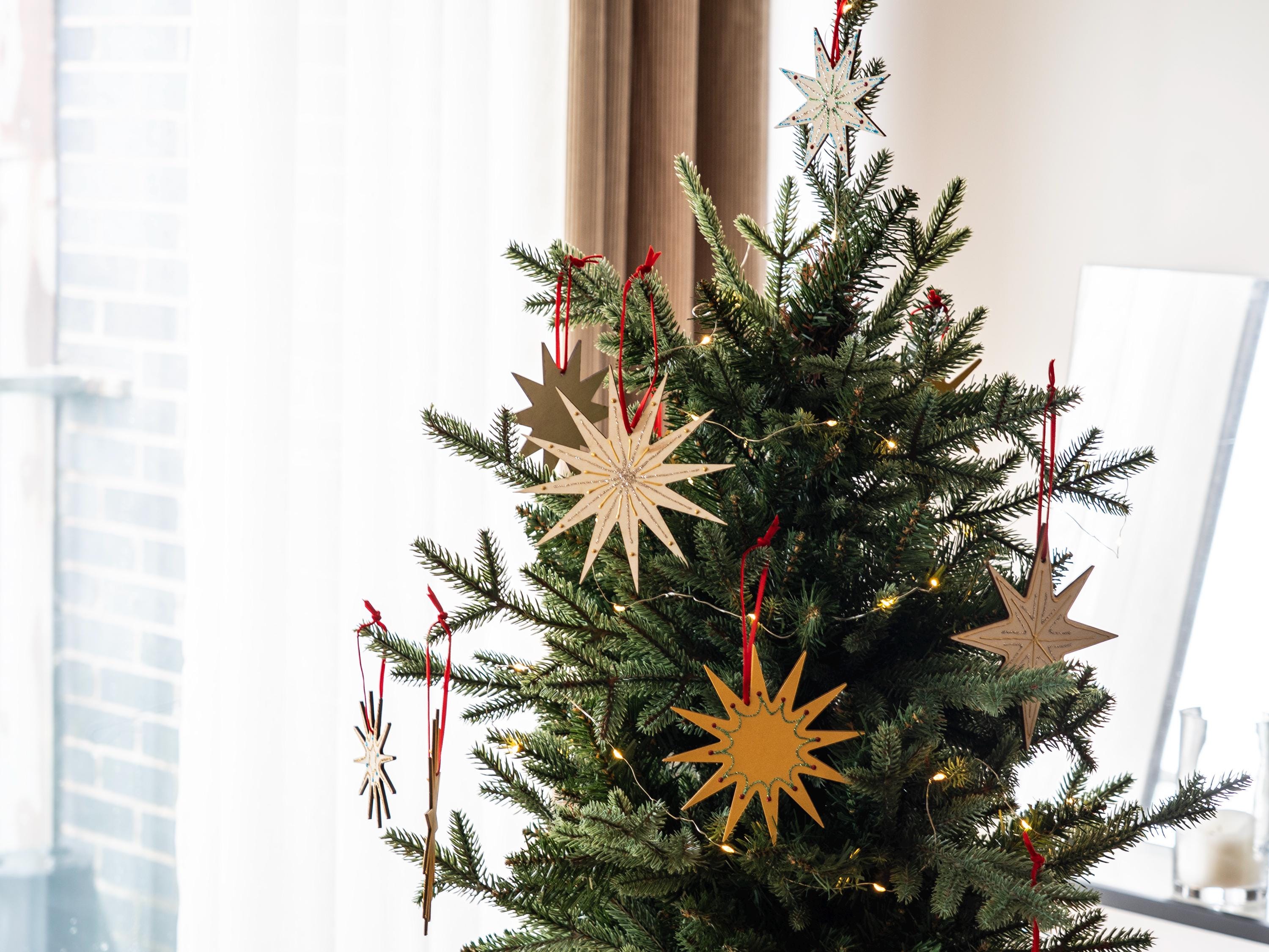 Large Nordic Star Ornament, Hand decorated, Minimal Christmas Decor, 5.5in