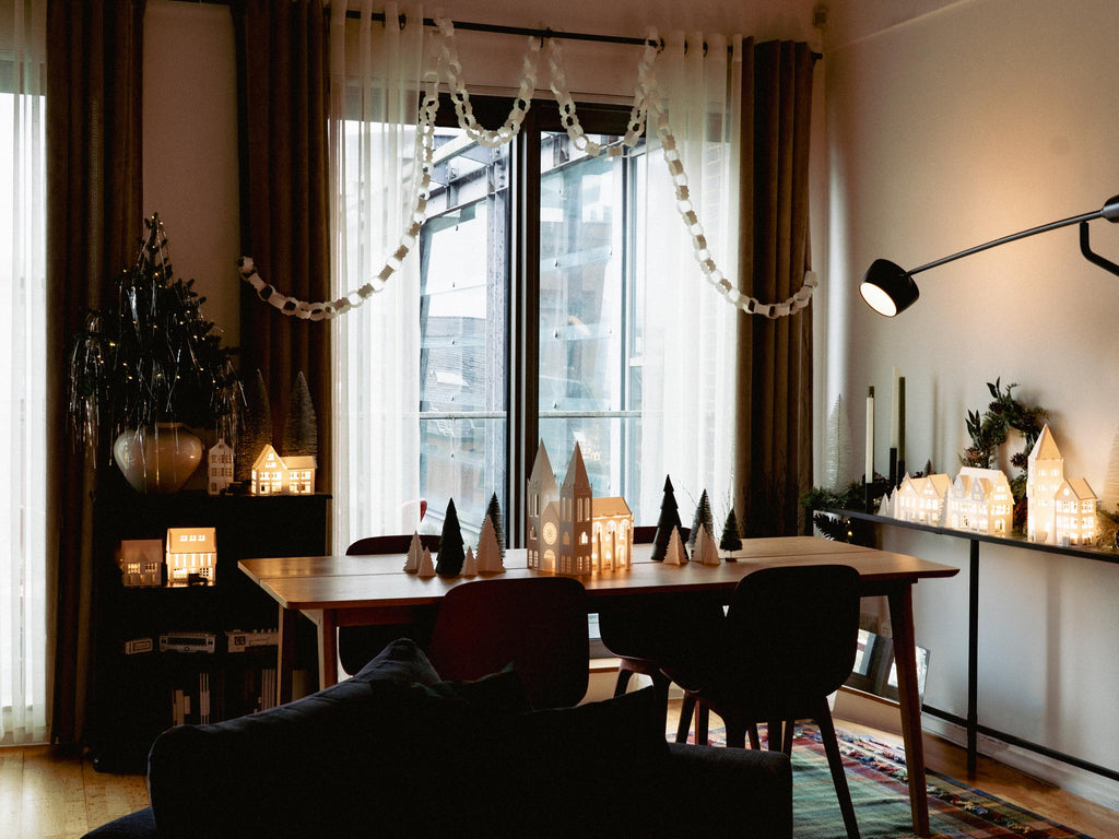 All White Paper Chain Garland, Festive Home Decor, 10 ft long, 3 meters