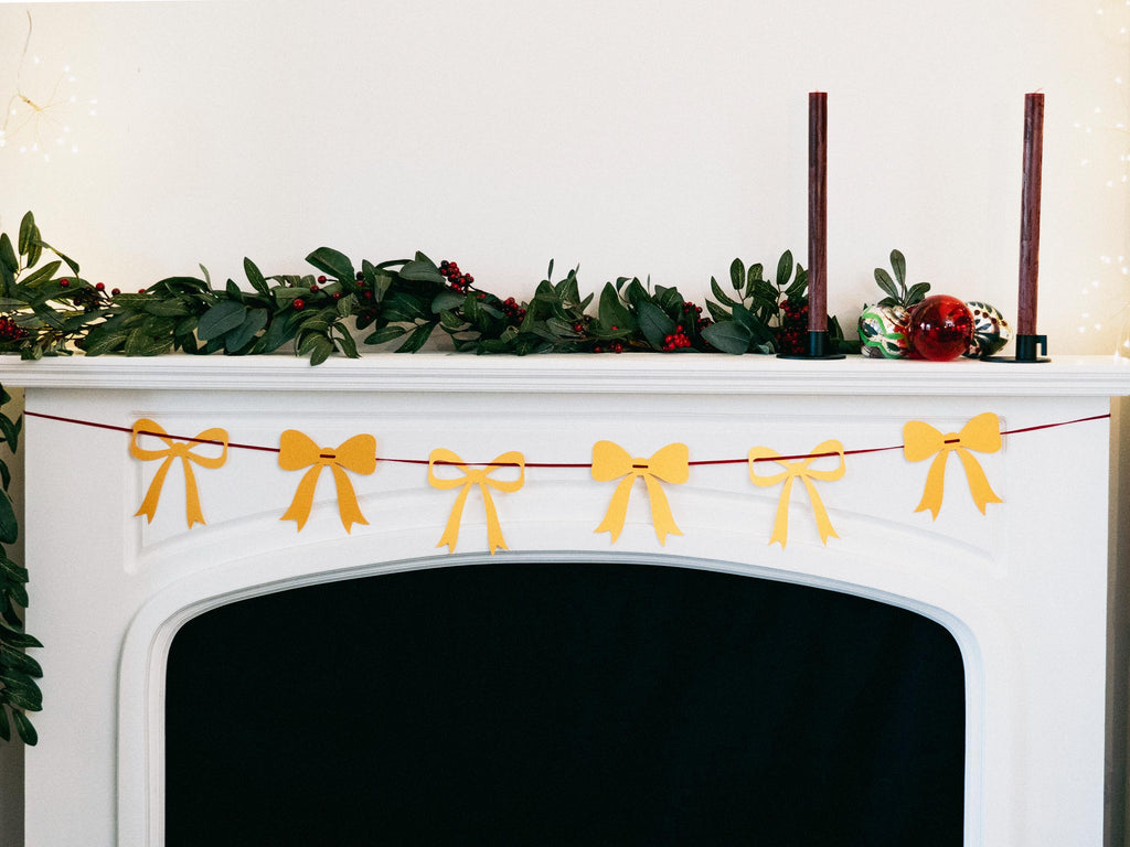 Gold Large Paper Bows Garland