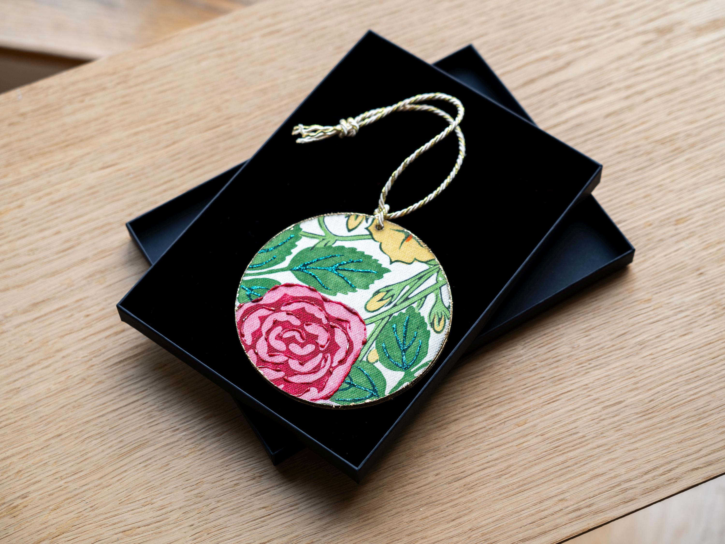 Campanula Pattern Handcrafted Hanging Wall Decor