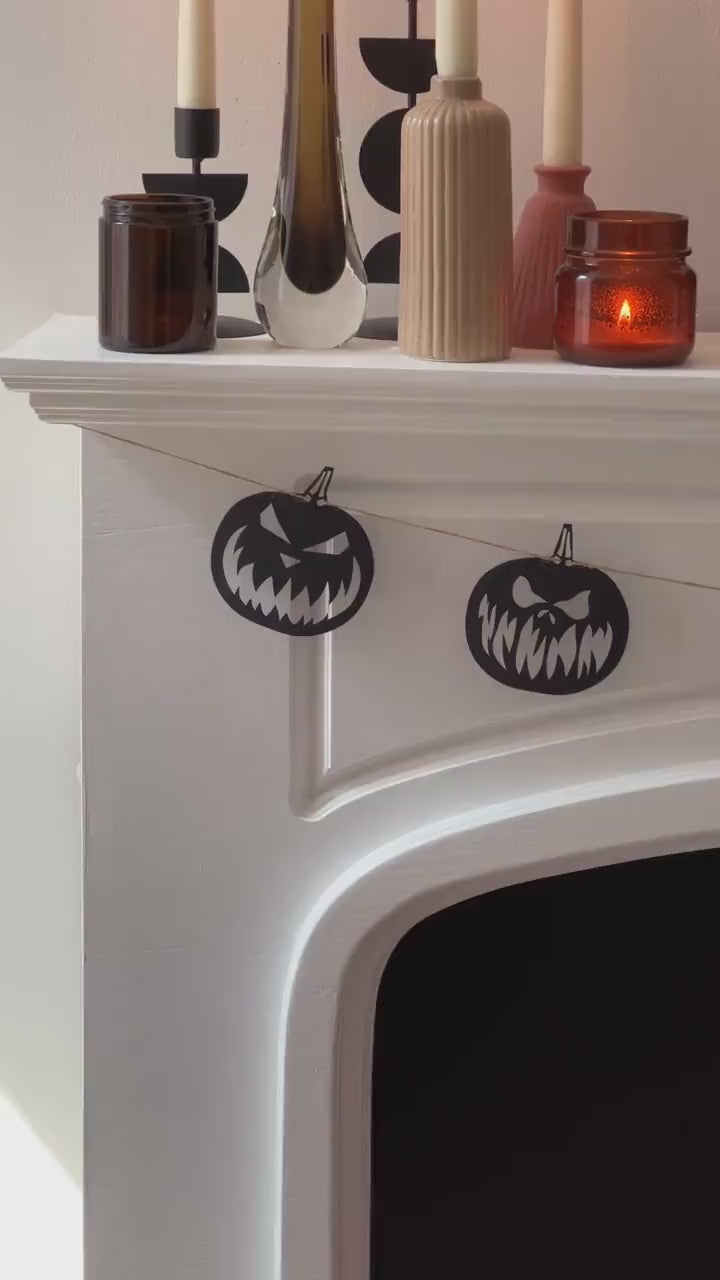 Pumpkin Halloween Garland, Black Scary Pumpkins